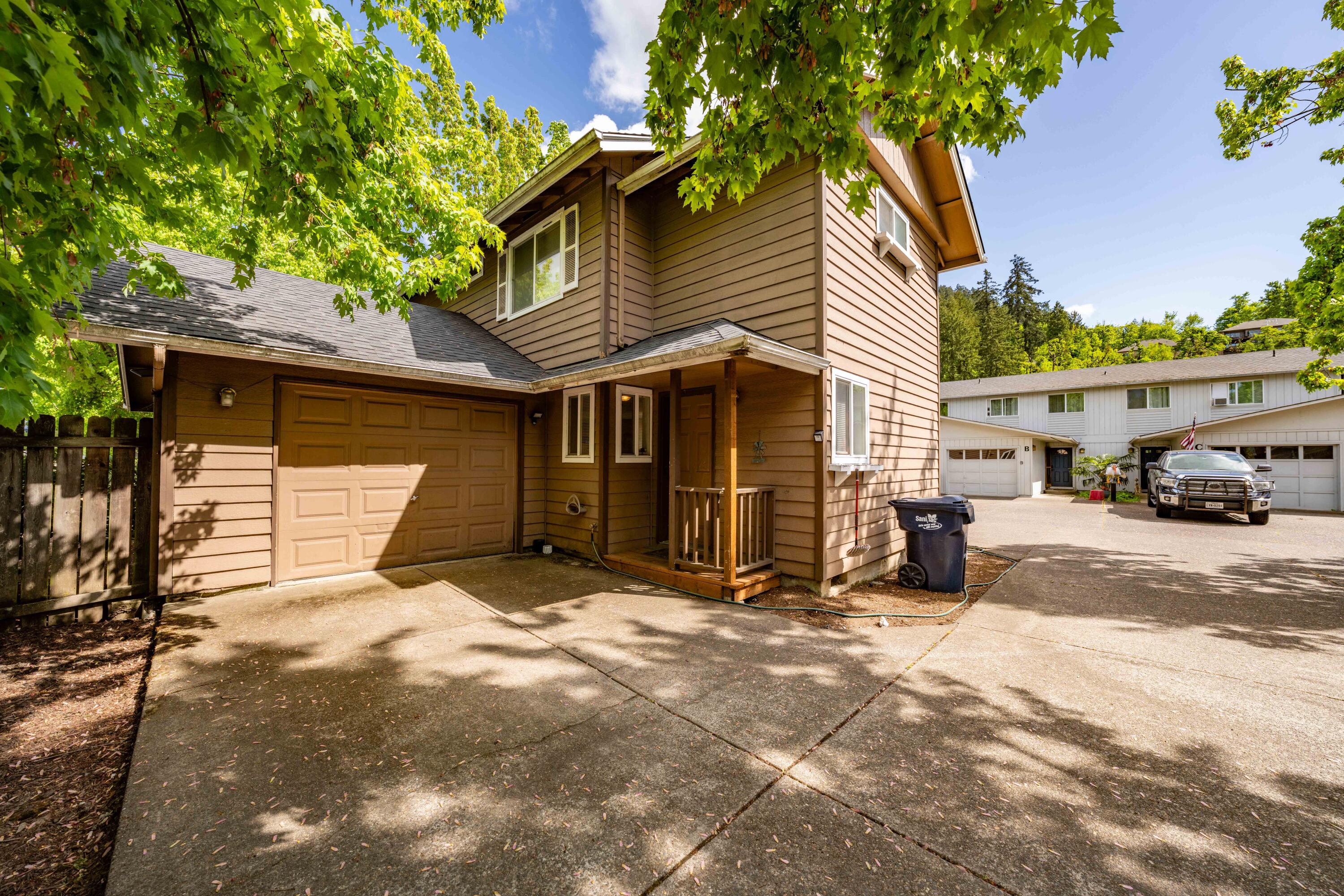 124 South 63rd Street Springfield, OR 97478 - Photo 7 of 35 124-7
