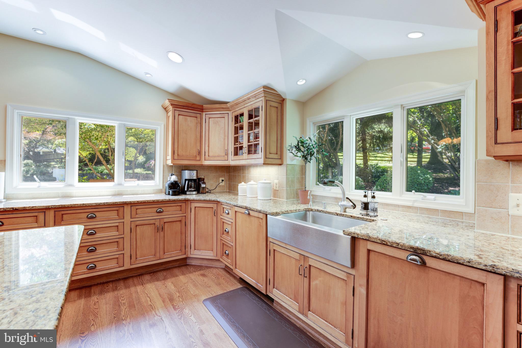 1208 Old Stable Road McLean, VA 22102 - Photo 17 of 50