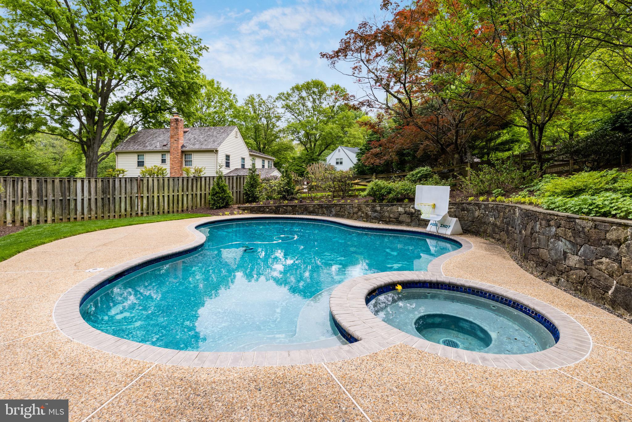 1208 Old Stable Road McLean, VA 22102 - Photo 3 of 50