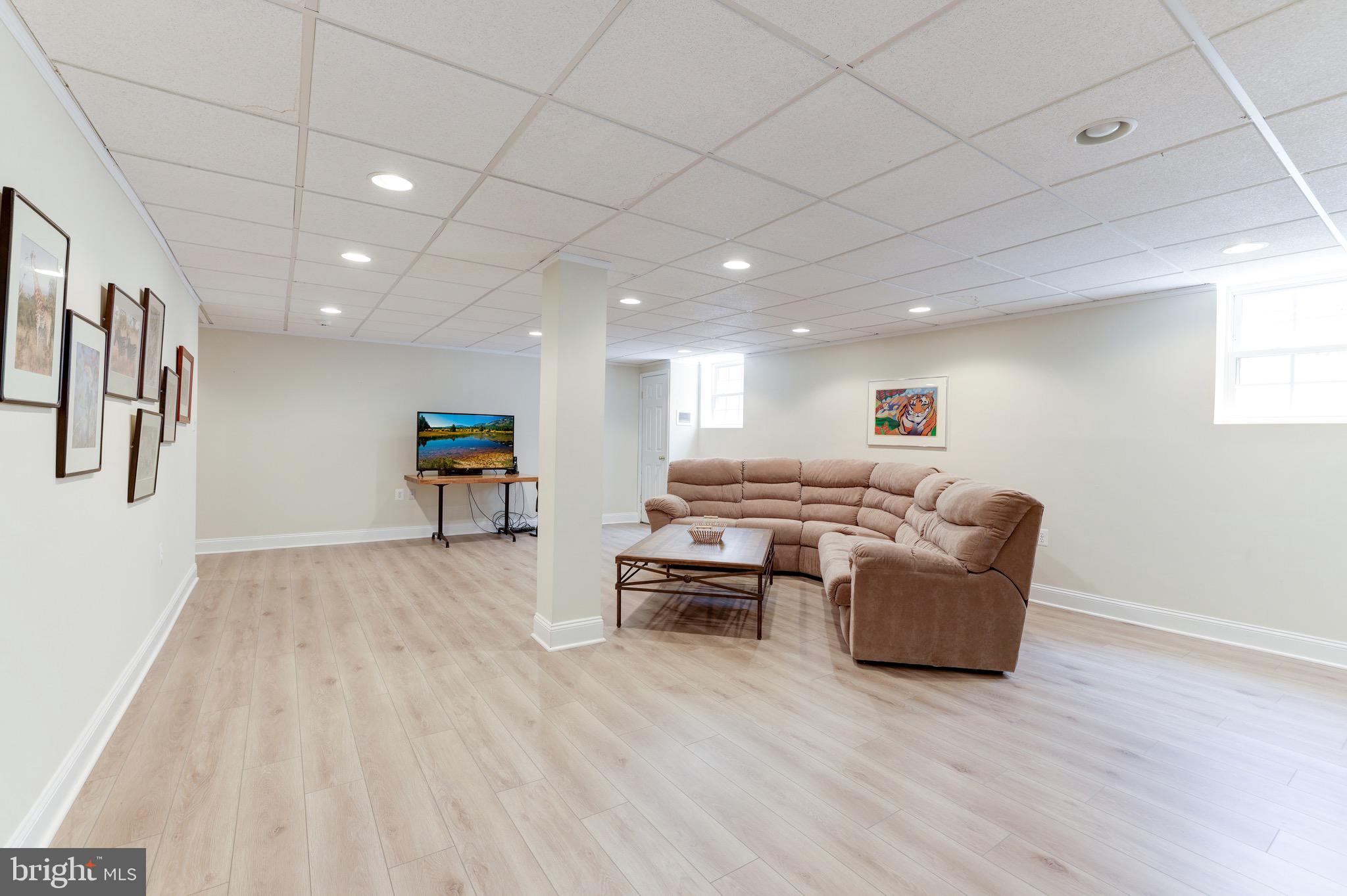 1208 Old Stable Road McLean, VA 22102 - Photo 38 of 50