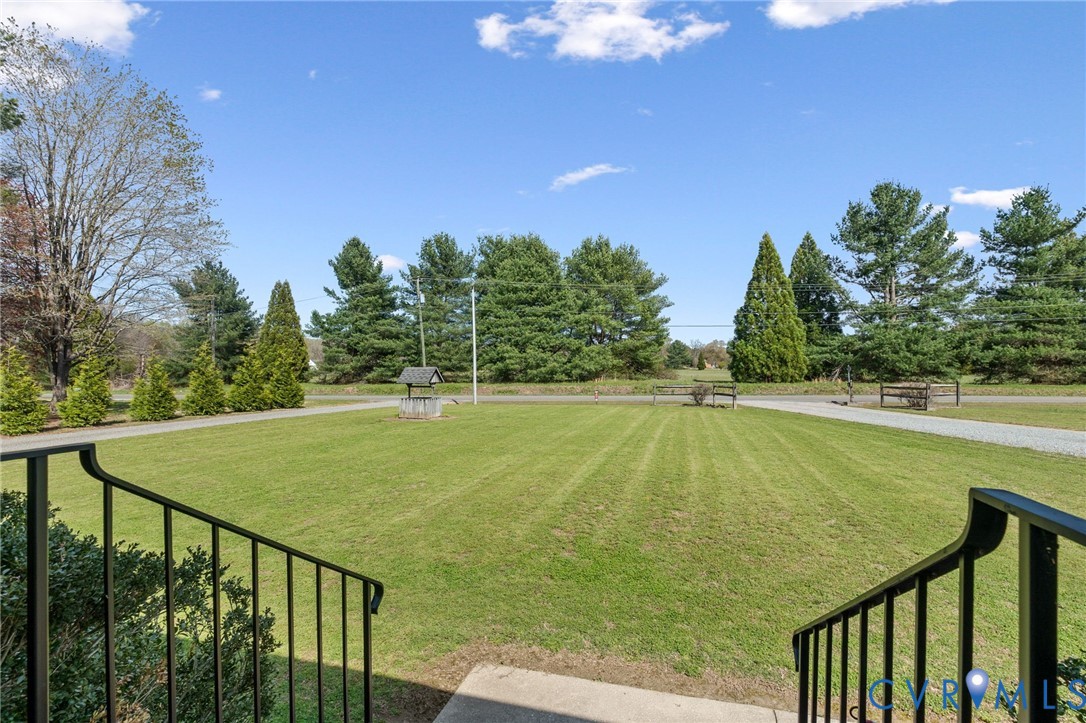 3411 Spring Run Road Mechanicsville, VA 23111 - Photo 4 of 41 a view of a swimming pool and outdoor space