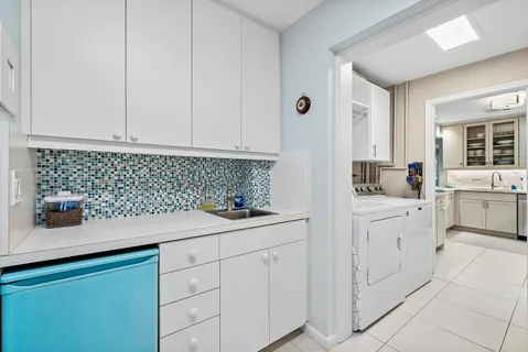 $724,900 | 146 Driftwood Circle, Atlantis, FL 33462