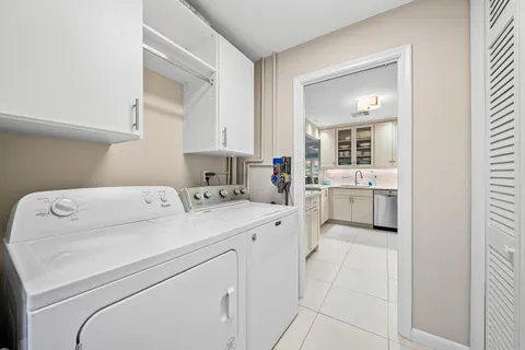 $724,900 | 146 Driftwood Circle, Atlantis, FL 33462