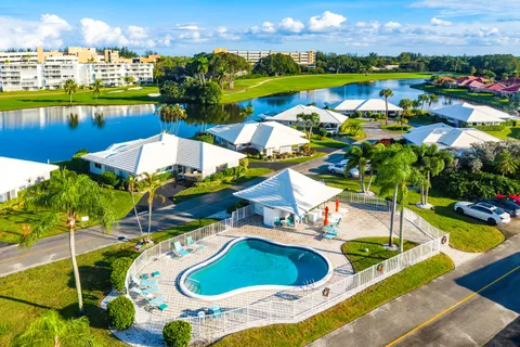 $724,900 | 146 Driftwood Circle, Atlantis, FL 33462