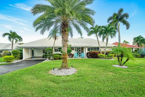 $724,900 | 146 Driftwood Circle, Atlantis, FL 33462