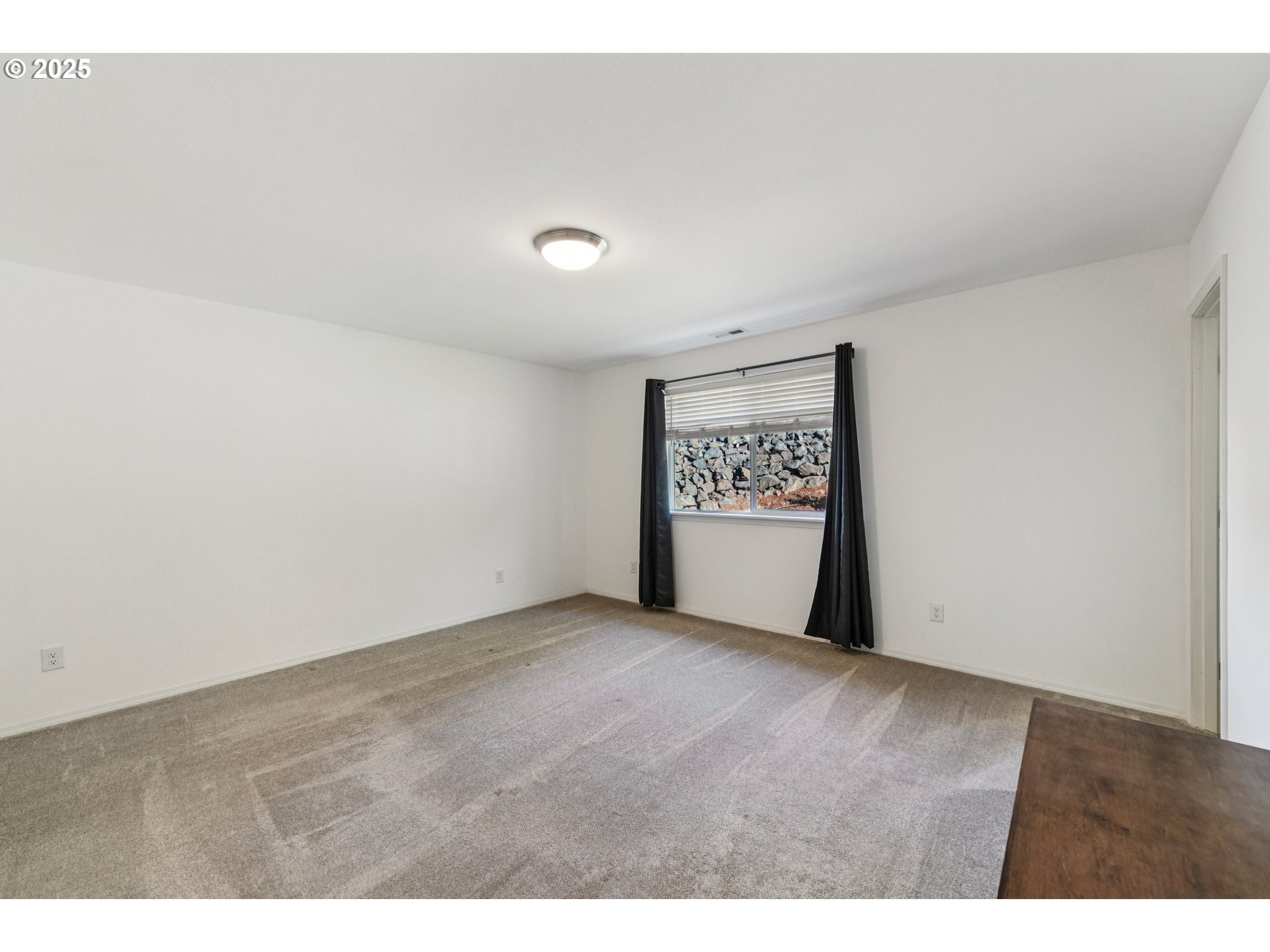 9 Curtis Lane Longview, WA 98632 - Photo 23 of 37 a view of an empty room