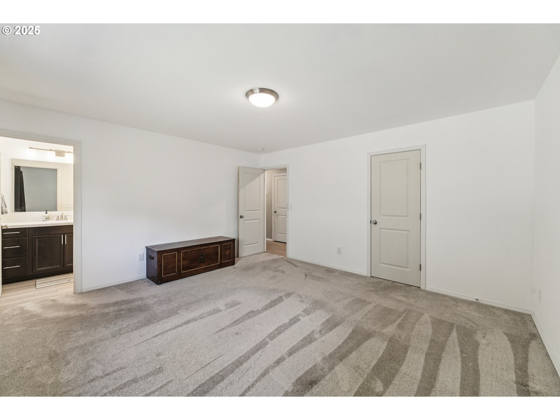 9 Curtis Lane Longview, WA 98632 - Photo 24 of 37 a view of empty room with wooden floor