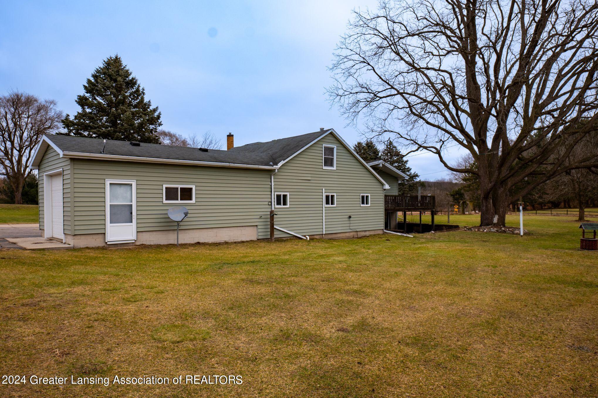 1211 West Dansville Road Mason, MI 48854 - Photo 26 of 33 back