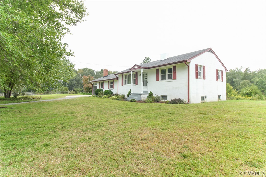 11100 Cosby Mill Road New Kent, VA 23124 - Photo 3 of 38 Gallery Image 3