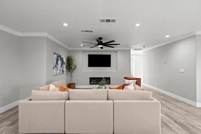 $899,900 | 7360 Gardner Avenue, Sacramento, CA 95828