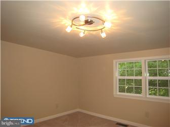 2145 Dutton Mill Road Aston, PA 19014 - Photo 6 of 12 Bedroom - Main