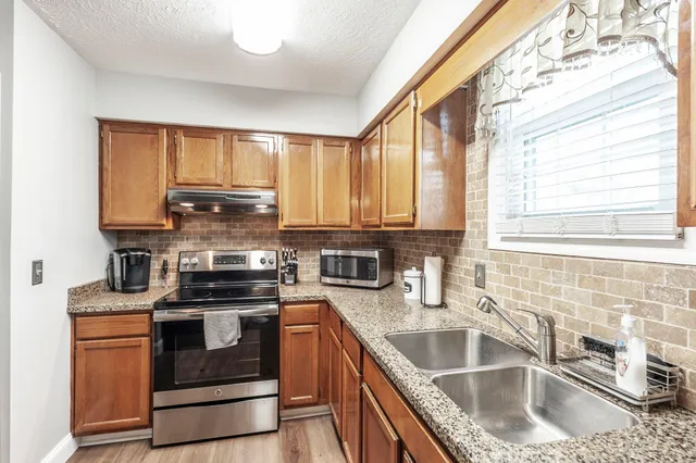 $259,900 | 430 Walton Ferry Road, Unit 1606, Hendersonville, TN 37075