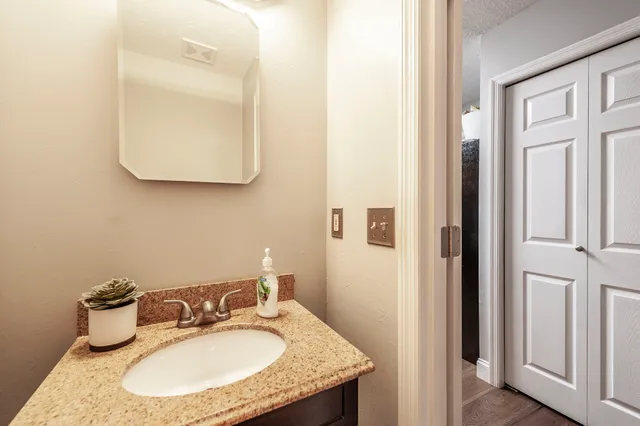 $259,900 | 430 Walton Ferry Road, Unit 1606, Hendersonville, TN 37075