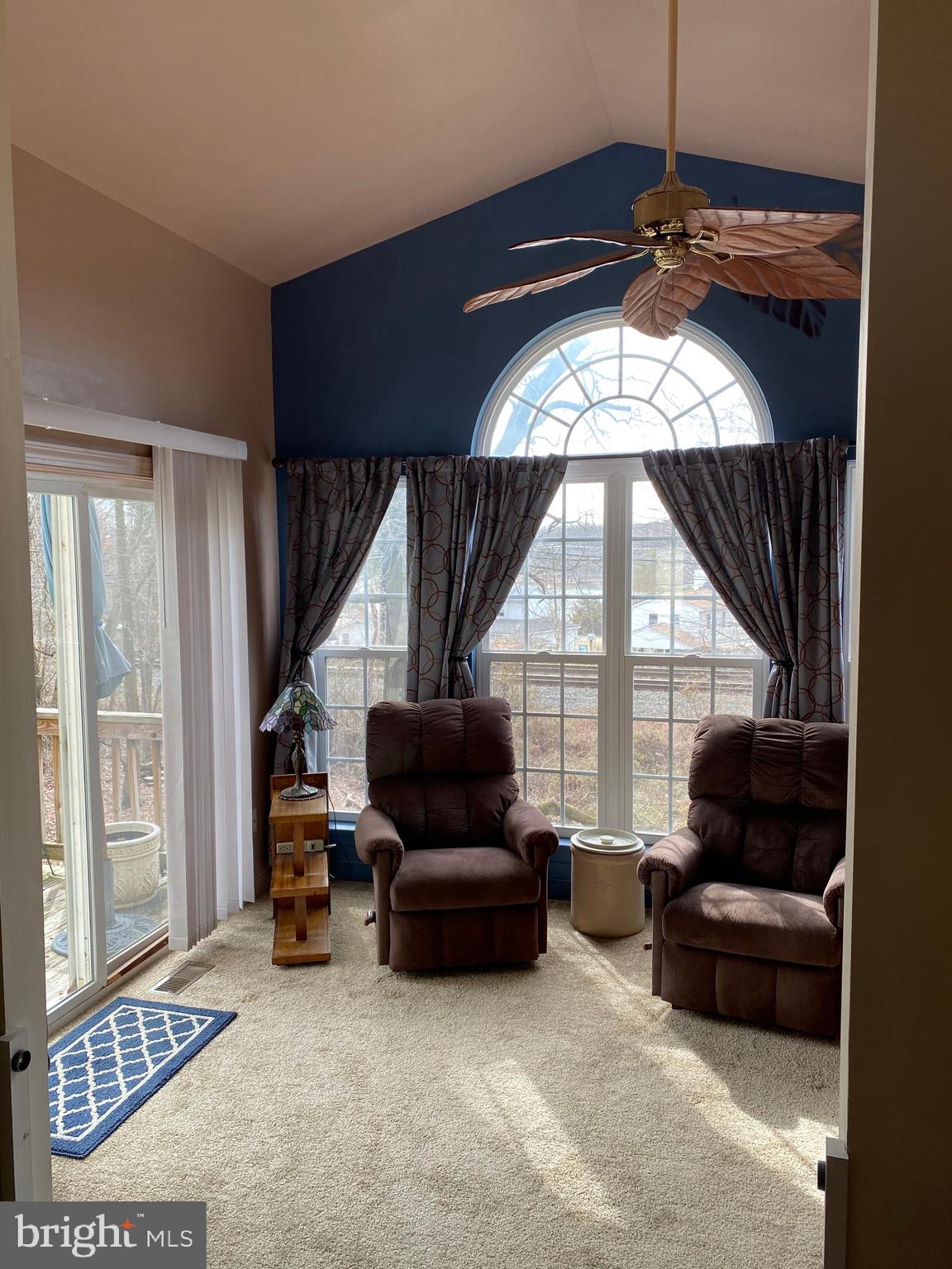 Relaxing Sunroom.