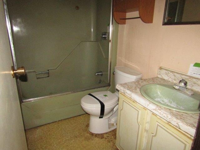 11 Bartlett Road Derry, NH 03038 - Photo 11 of 13