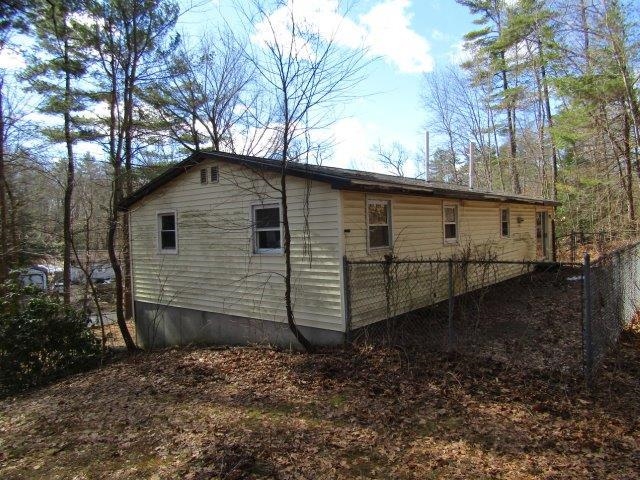 11 Bartlett Road Derry, NH 03038 - Photo 5 of 13
