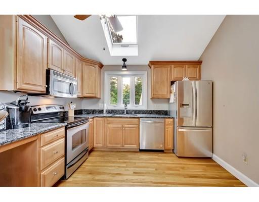 8 Roman Road Woburn, MA 01801 - Photo 8 of 20