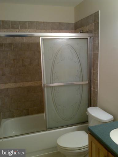 9275 Taney Road Manassas, VA 20110 - Photo 2 of 9 Bath