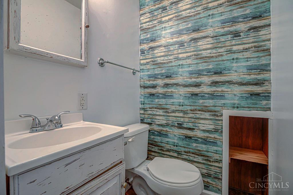 8131 Thomas Road Middletown, OH 45042 - Photo 18 of 32