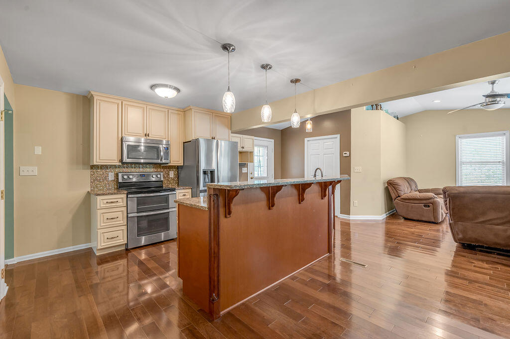 113 Holiday Road Winchester, KY 40391 - Photo 15 of 48 TDB_5287