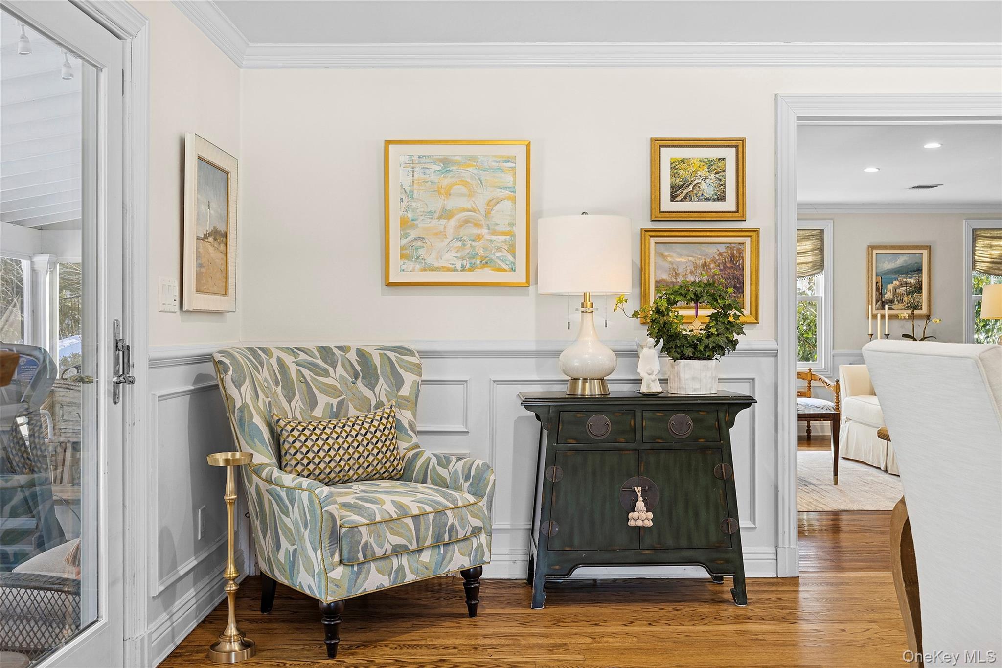 39 Barkers Point Road Sands Point, NY 11050 - Photo 12 of 37 Family Room