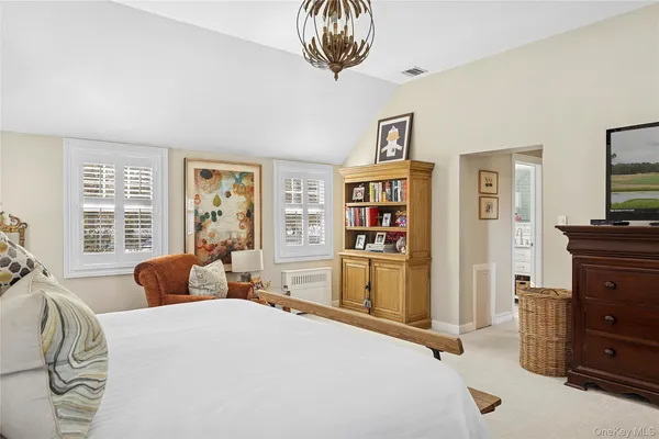 $3,599,000 | 39 Barkers Point Road, Sands Point, NY 11050