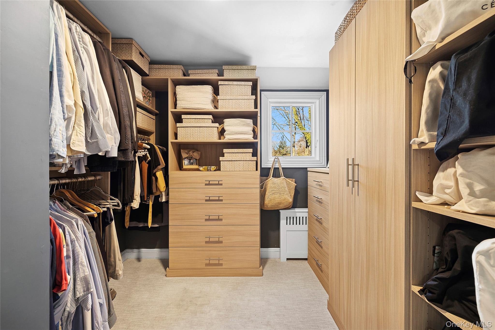 39 Barkers Point Road Sands Point, NY 11050 - Photo 19 of 35 Primary Closet