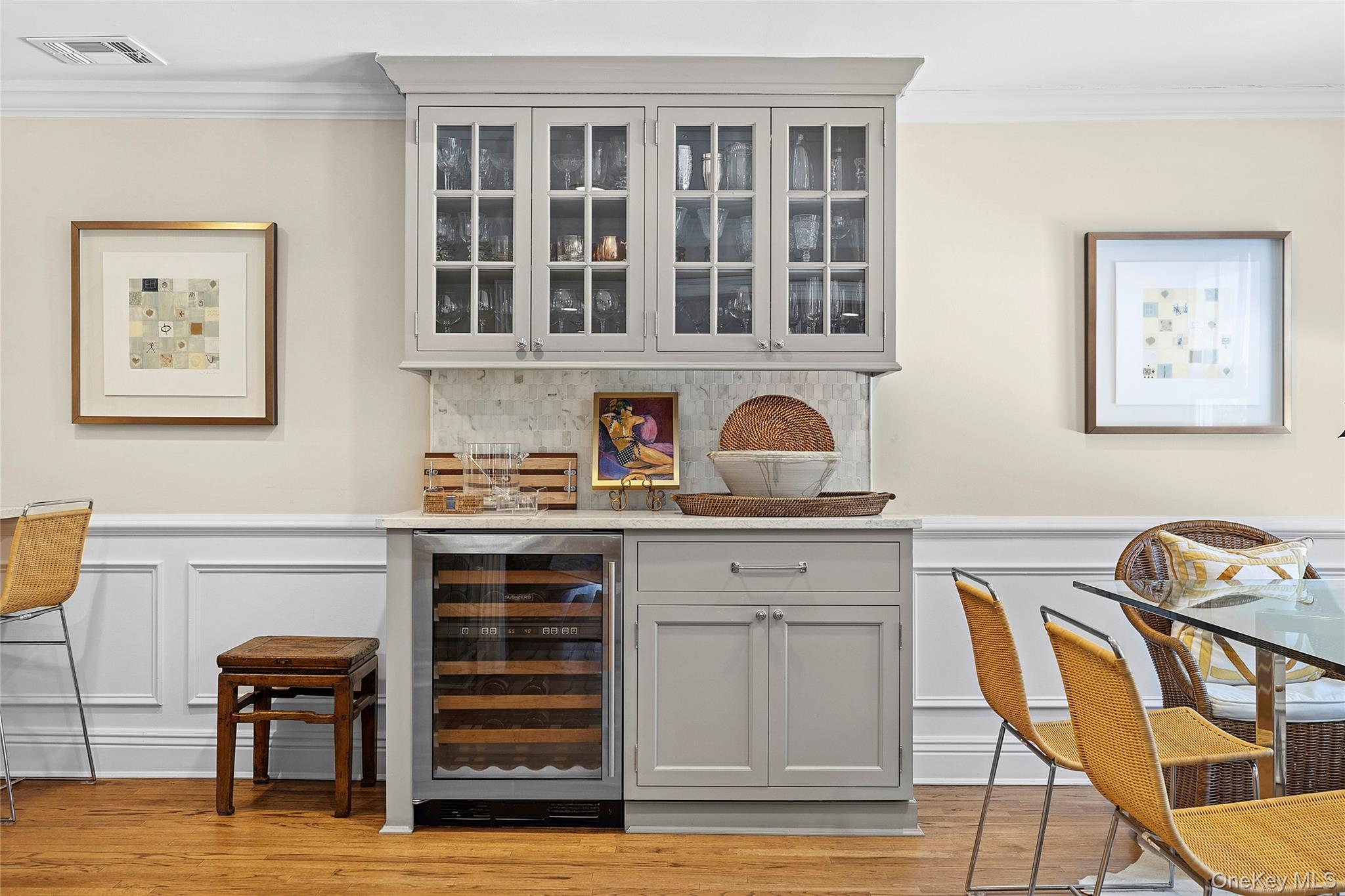 39 Barkers Point Road Sands Point, NY 11050 - Photo 26 of 35 Kitchen