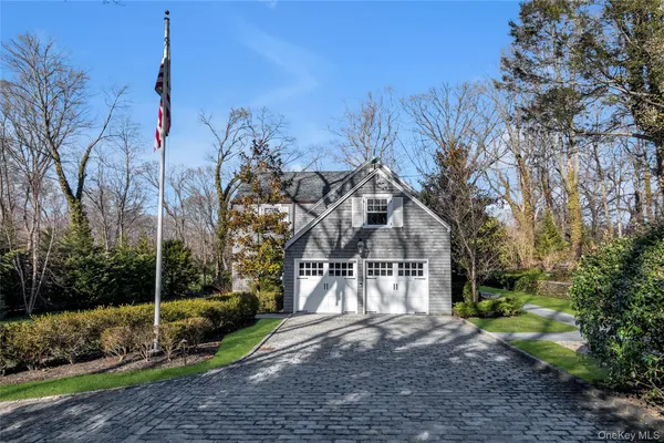 $3,599,000 | 39 Barkers Point Road, Sands Point, NY 11050