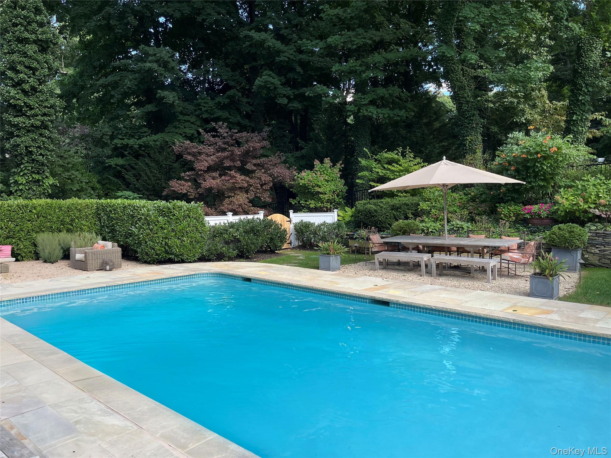 39 Barkers Point Road Sands Point, NY 11050 - Photo 35 of 35 39 Barkers Point Road Pool