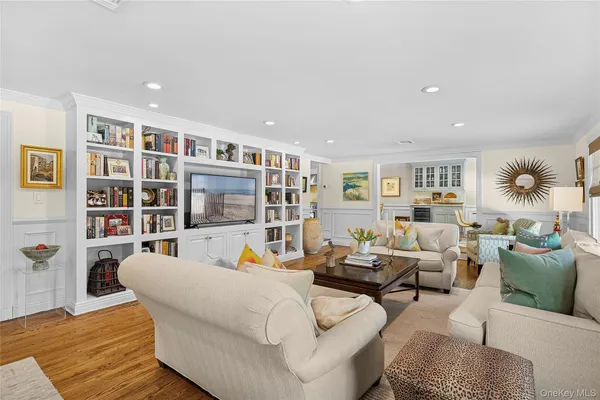 $3,599,000 | 39 Barkers Point Road, Sands Point, NY 11050