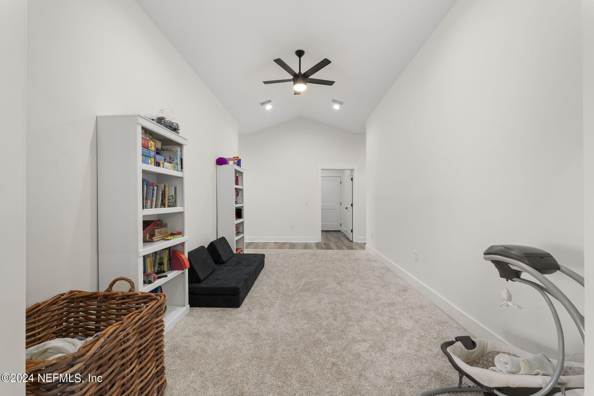 371270 Kings Ferry Road Hilliard, FL 32046 - Photo 20 of 45 View of bonus space from living room
