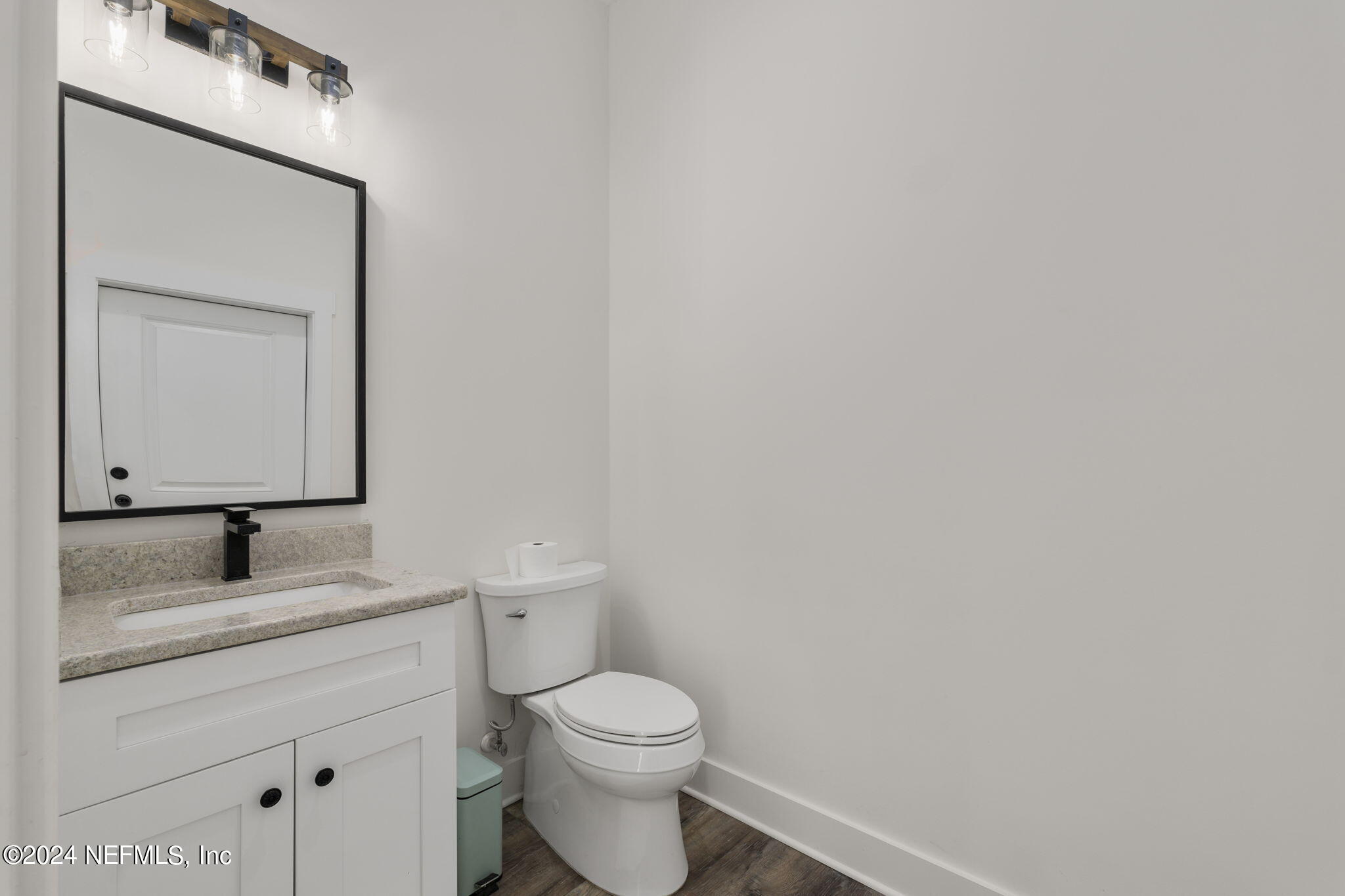 371270 Kings Ferry Road Hilliard, FL 32046 - Photo 33 of 45 Half bath with access outside