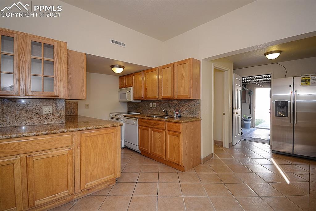 515 Prairie Road Colorado Springs, CO 80909 - Photo 16 of 25