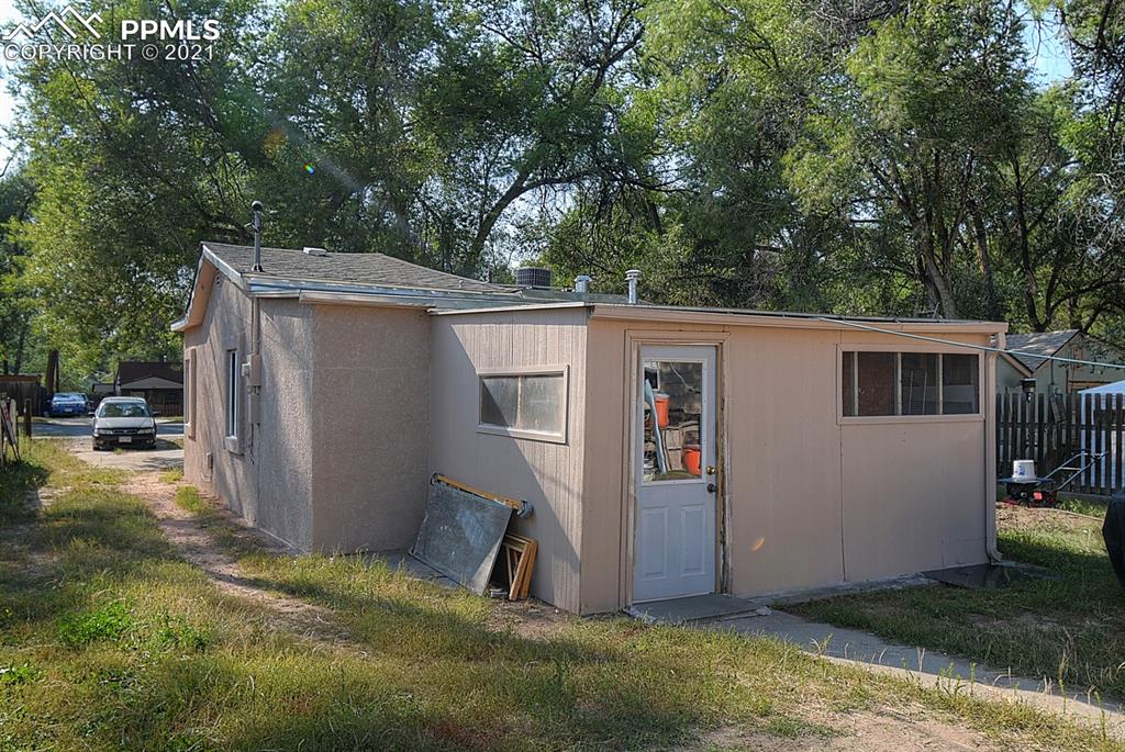 515 Prairie Road Colorado Springs, CO 80909 - Photo 7 of 25