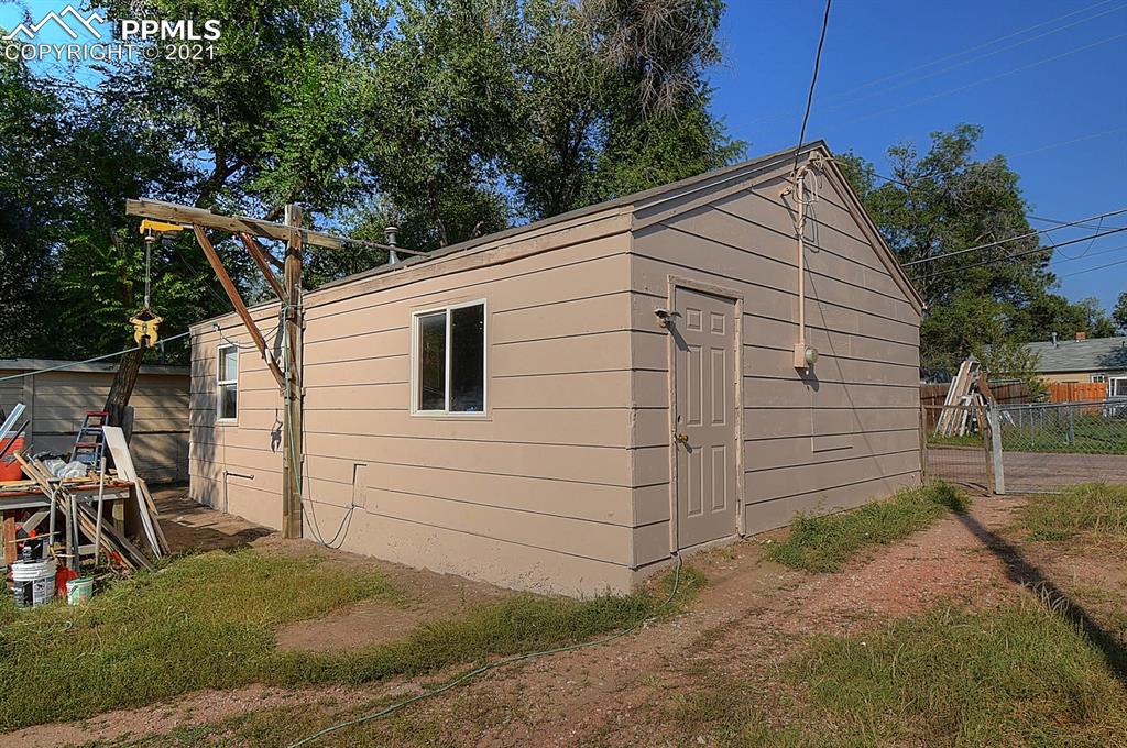 515 Prairie Road Colorado Springs, CO 80909 - Photo 8 of 25