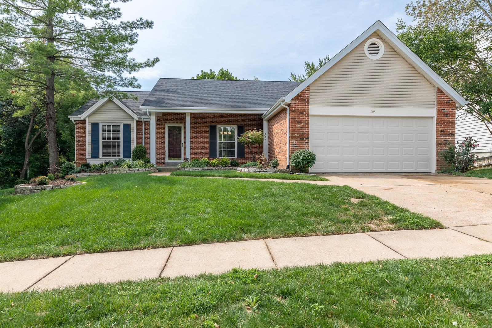 208 Cleta Court Ballwin, MO 63021 - Photo 1 of 34 Gallery Image 1