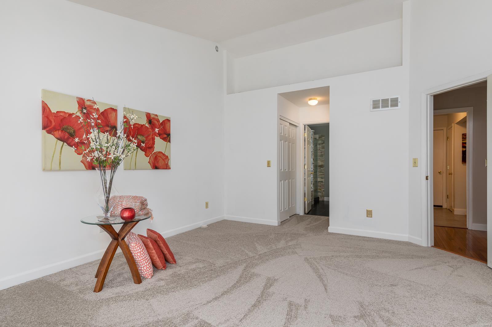 208 Cleta Court Ballwin, MO 63021 - Photo 21 of 34 Gallery Image 21