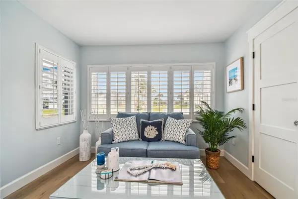 $2,300 | 8 Glencoe Place, Unit 107, Dunedin, FL 34698