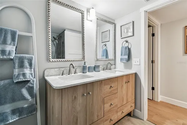 $2,300 | 8 Glencoe Place, Unit 107, Dunedin, FL 34698