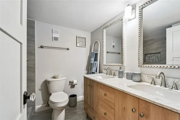 $2,300 | 8 Glencoe Place, Unit 107, Dunedin, FL 34698