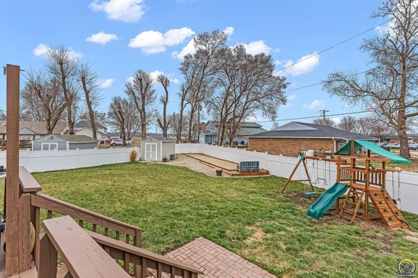 $335,000 | 506 Kennys Court, Rossville, KS 66533