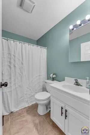 $335,000 | 506 Kennys Court, Rossville, KS 66533