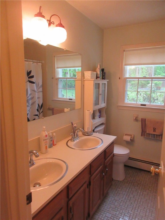 22 Hope Road Cranston, RI 02921 - Photo 18 of 20 1st Floor Bathroom