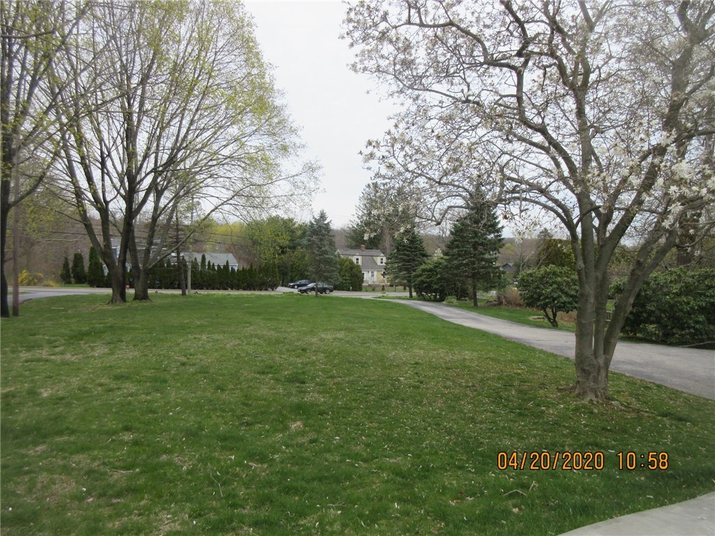 22 Hope Road Cranston, RI 02921 - Photo 6 of 20 Front Yard & Driveway