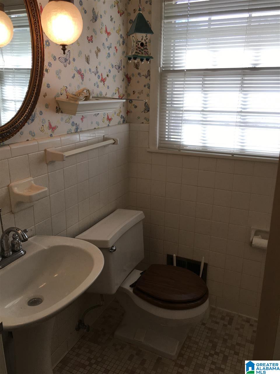 443 Kim Drive Birmingham, AL 35215 - Photo 14 of 27