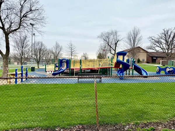 $214,900 | 7925 Paxton Avenue, Unit 3B, Tinley Park, IL 60477