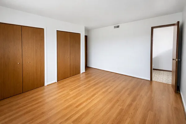 $214,900 | 7925 Paxton Avenue, Unit 3B, Tinley Park, IL 60477