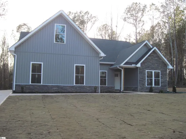 $450,000 | 204 Deer Trot Avenue, Belton, SC 29627