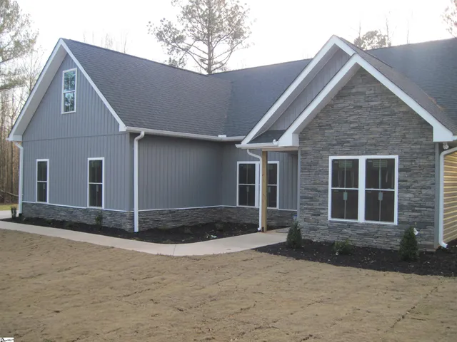 $450,000 | 204 Deer Trot Avenue, Belton, SC 29627